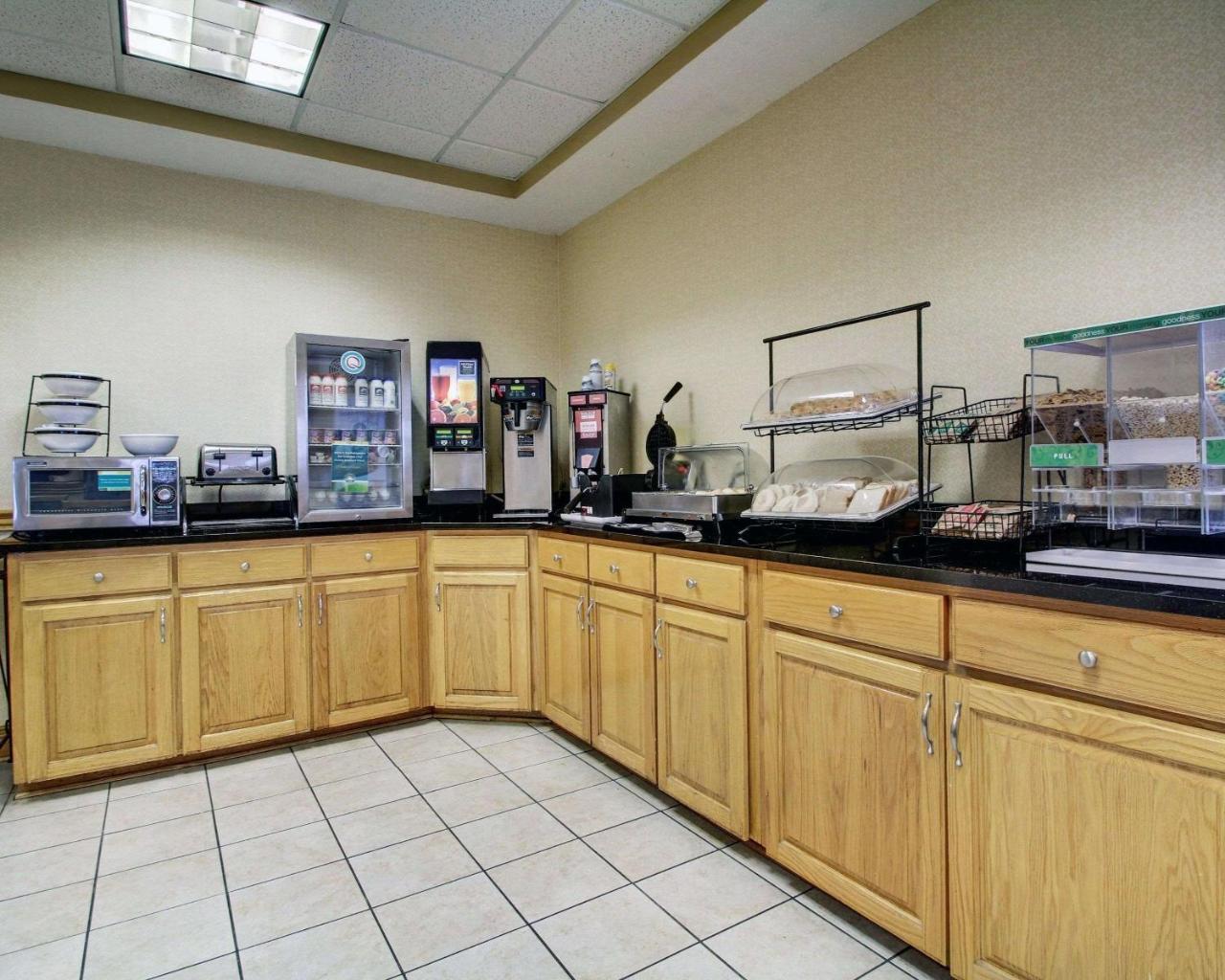 Columbia Inn & Suites Zewnętrze zdjęcie