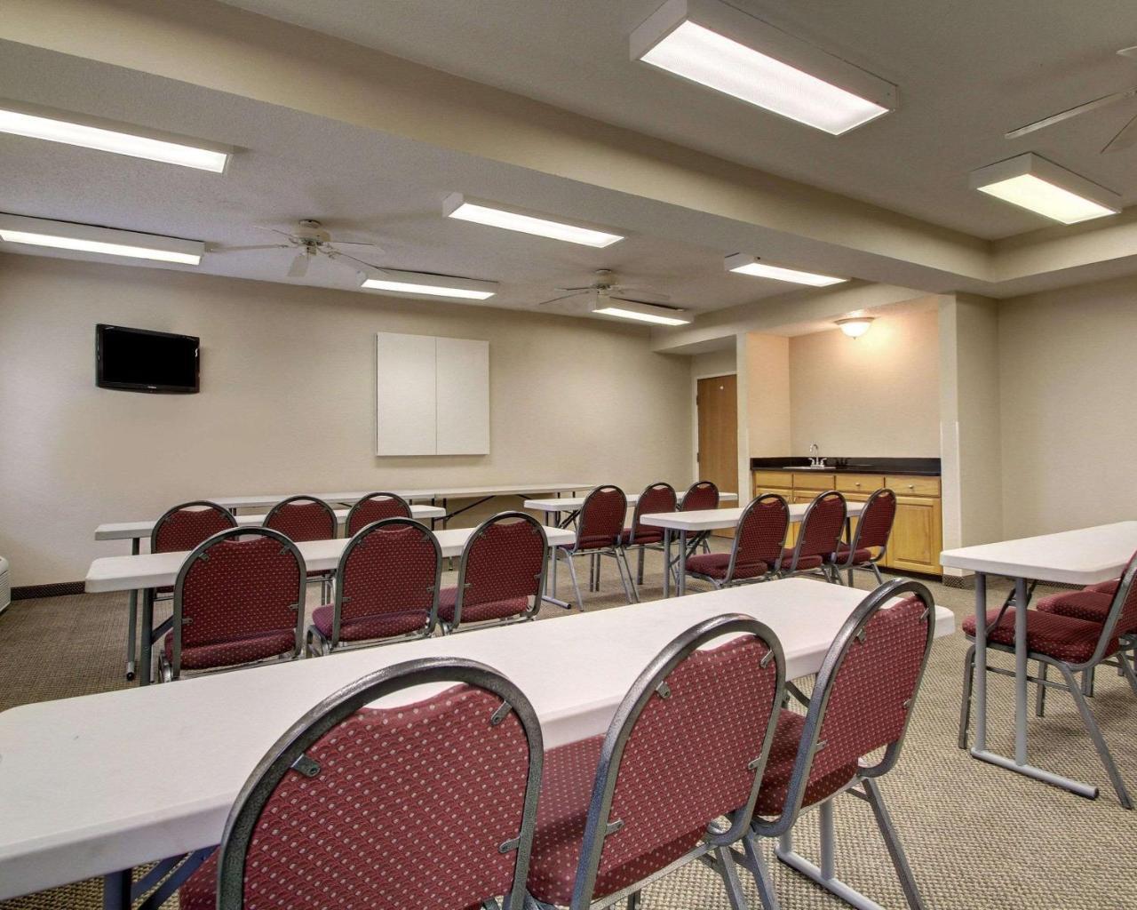 Columbia Inn & Suites Zewnętrze zdjęcie